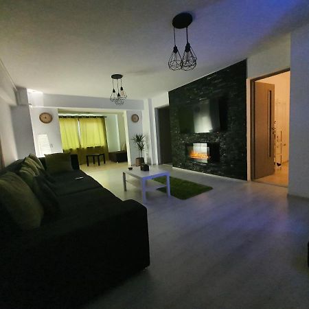 Gmg Residence トゥルゴヴィシュテ エクステリア 写真